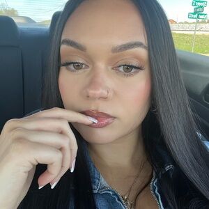 Meet your Posher, Jasmine